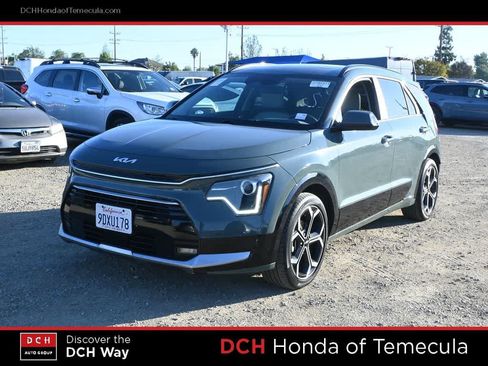 Used 2023 Kia Niro EX Touring FWD image 1