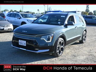 Used 2023 Kia Niro EX Touring FWD video 1