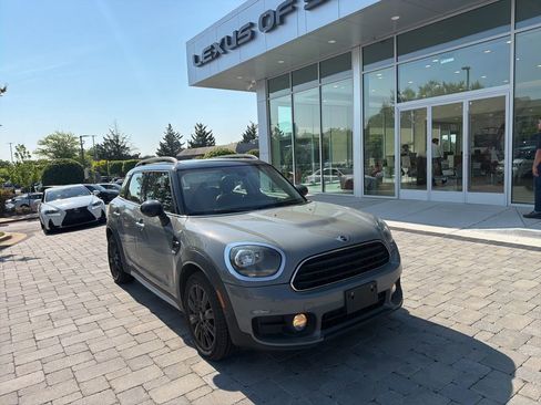 Used 2017 MINI Cooper Countryman ALL4 AWD/4WD image 2