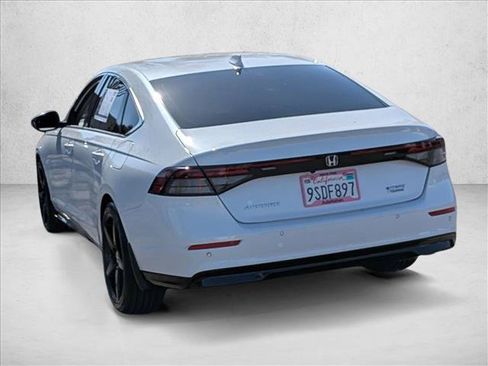 Used 2025 Honda Accord Touring image 8