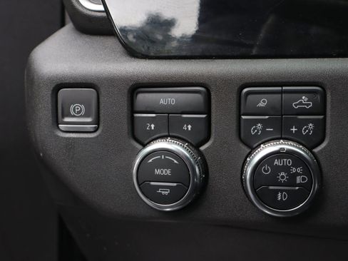 Used 2024 GMC Sierra 1500 Elevation w/ Elevation Premium Package AWD/4WD image 24