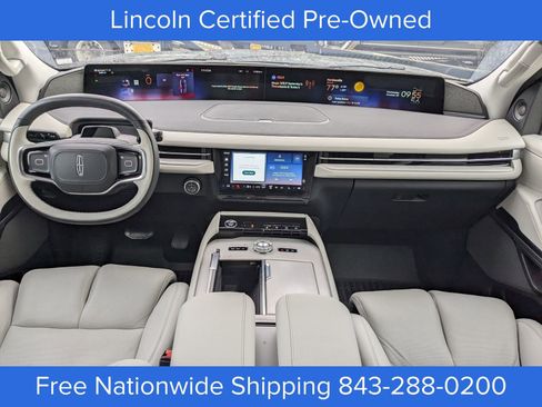Certified 2025 Lincoln Navigator Reserve image 17
