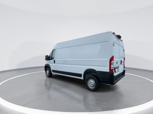 Used 2024 RAM ProMaster 2500 w/ Convenience Group FWD image 6
