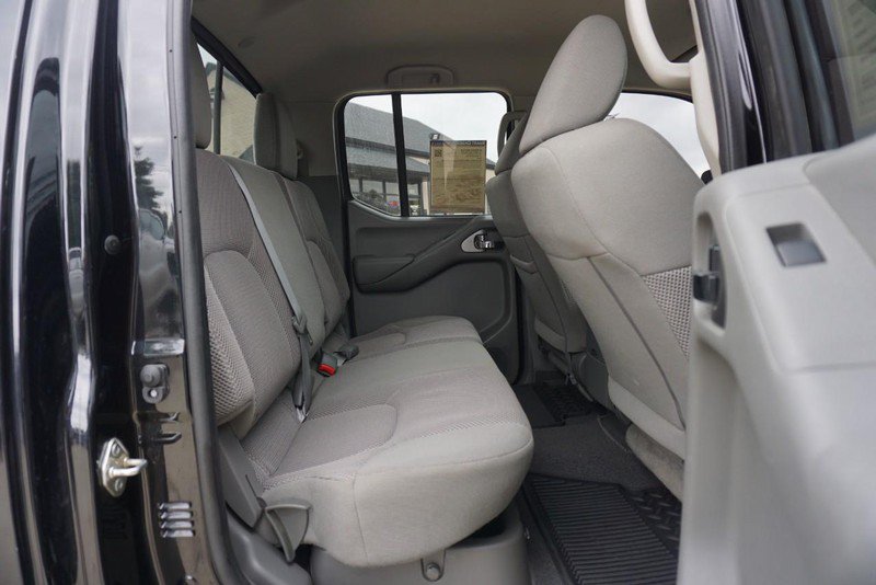 Used 2020 Nissan Frontier SV AWD/4WD image 25