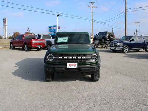 New 2025 Ford Bronco Big Bend image 2