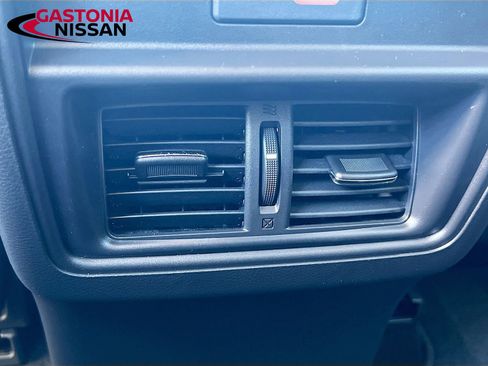 Used 2024 Nissan Murano SV w/ SV Midnight Edition Package image 34