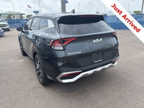 Used 2023 Kia Sportage EX image 5