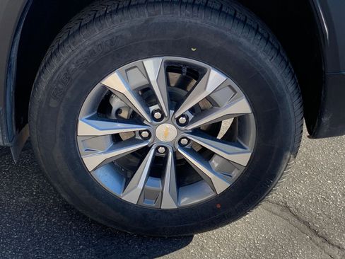 Used 2025 Chevrolet Equinox LT image 29