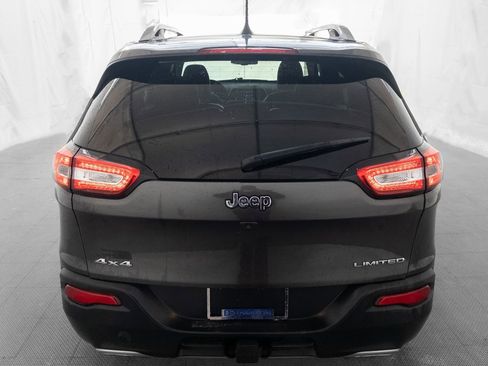 Used 2016 Jeep Cherokee Limited w/ Luxury Group image 5
