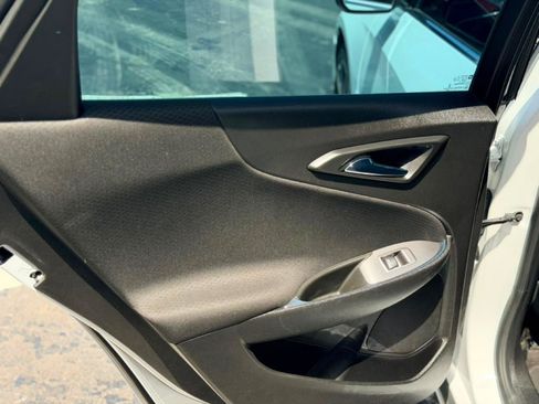 Used 2020 Chevrolet Malibu LT FWD image 30