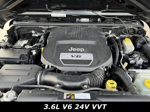 Used 2016 Jeep Wrangler Unlimited Sport w/ Connectivity Group image 12