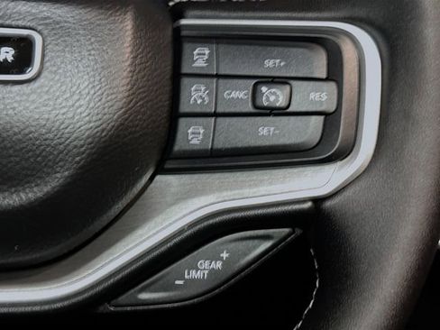 New 2025 Jeep Wagoneer 4WD w/ Convenience Group I image 30