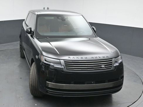 Used 2025 Land Rover Range Rover SV AWD/4WD image 46