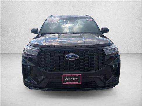 Used 2025 Ford Explorer ST-Line w/ Premium Package RWD image 2