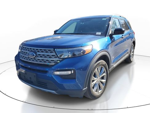 Used 2023 Ford Explorer Limited image 2