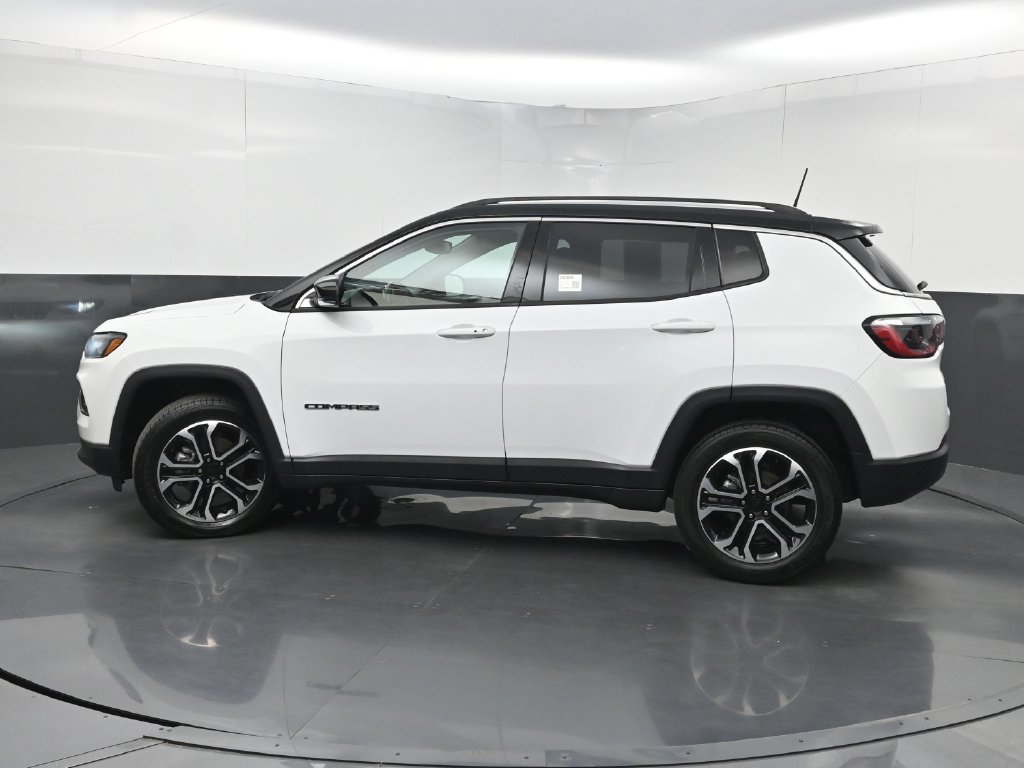 Used 2022 Jeep Compass Limited AWD/4WD image 42