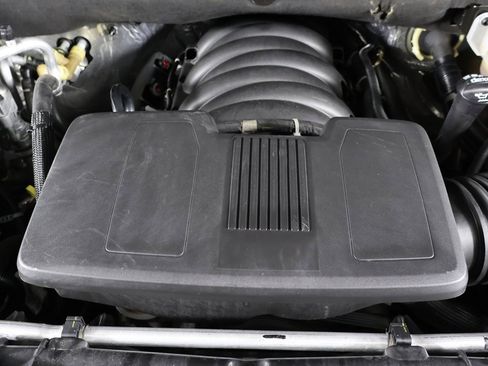 Used 2023 Chevrolet Tahoe Z71 w/ Z71 Off-Road Package image 22