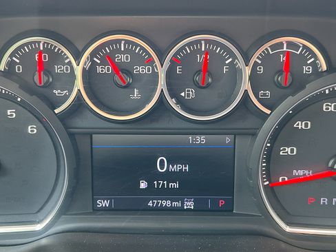 Used 2020 Chevrolet Silverado 1500 LT Trail Boss image 19