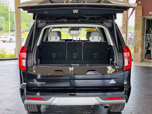 Used 2025 Ford Expedition Platinum w/ Driver's Package AWD/4WD image 13