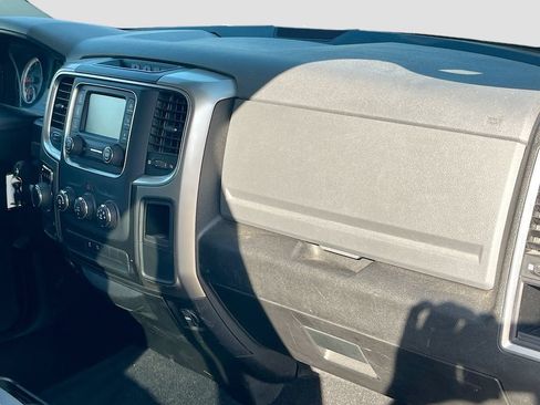Used 2019 RAM 1500 Classic SLT AWD/4WD image 25