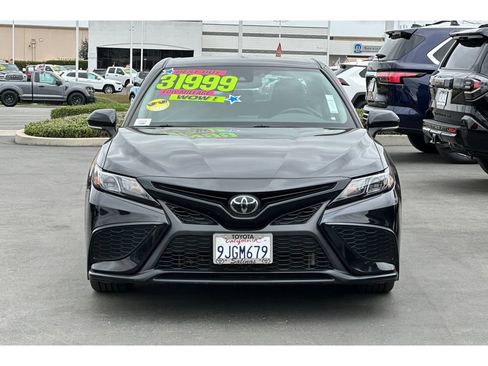 Used 2024 Toyota Camry SE w/ Blackout Package (TMS) FWD image 9
