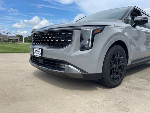 New 2027 Kia Carnival SX FWD image 16