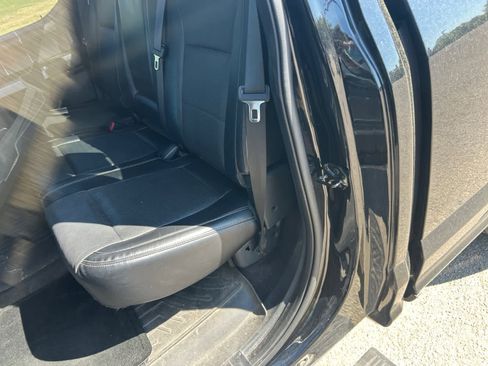 Used 2016 Ford F150 Lariat w/ Equipment Group 502A Luxury AWD/4WD image 16