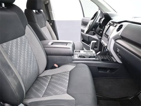 Used 2018 Toyota Tundra SR5 image 27