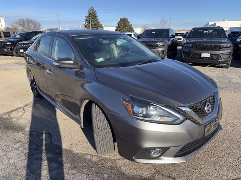 Used 2017 Nissan Sentra SR Turbo w/ SR Turbo Premium Package image 5