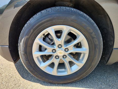 Used 2021 Chevrolet Equinox LS w/ LS Convenience Package FWD image 49
