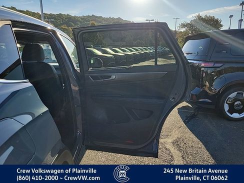 New 2026 Volkswagen Atlas Cross Sport SE image 44