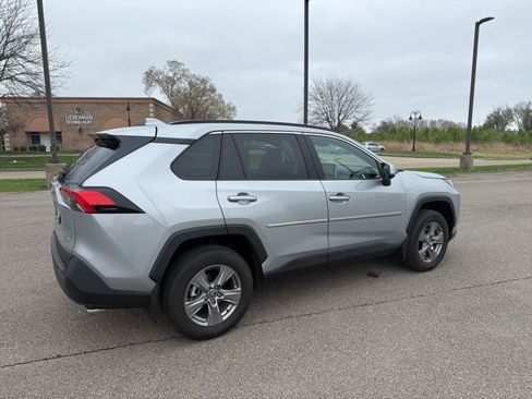 Used 2025 Toyota RAV4 XLE w/ Convenience Package image 14