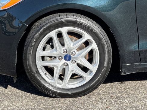 Used 2014 Ford Fusion SE image 24