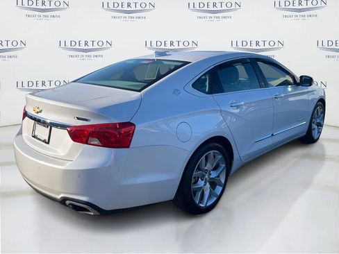 Used 2017 Chevrolet Impala Premier w/ Enhanced Convenience Package image 5