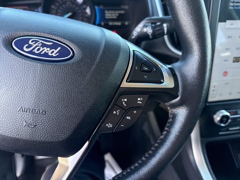Used 2024 Ford Edge SEL AWD/4WD image 36