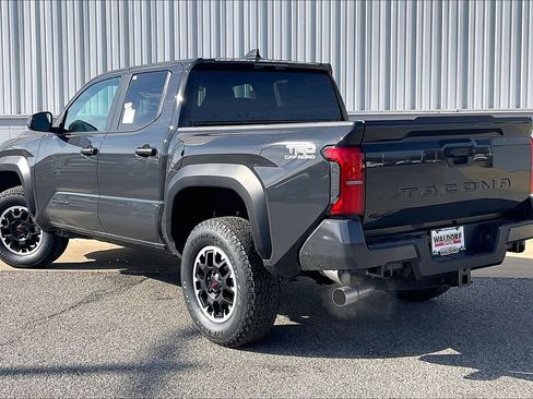 New 2026 Toyota Tacoma TRD Off-Road image 3