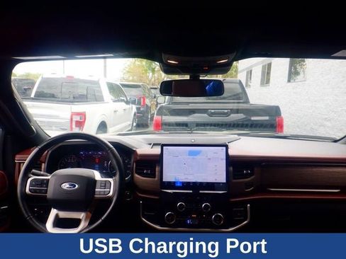 Used 2024 Ford Expedition Max Limited image 11