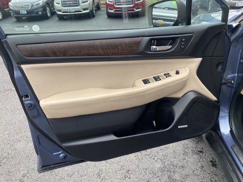 Used 2016 Subaru Outback 2.5i Limited image 19