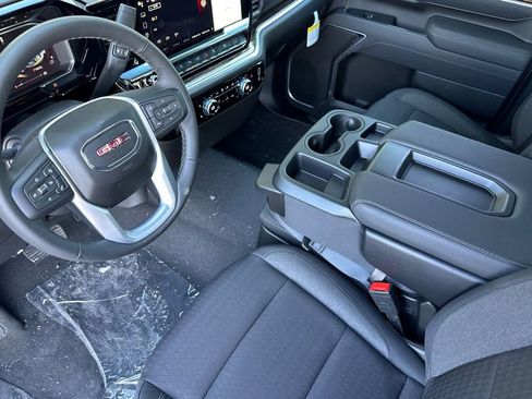 New 2026 GMC Sierra 2500 SLE w/ SLE Value Package; image 8