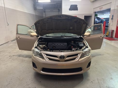 Used 2011 Toyota Corolla FWD image 10