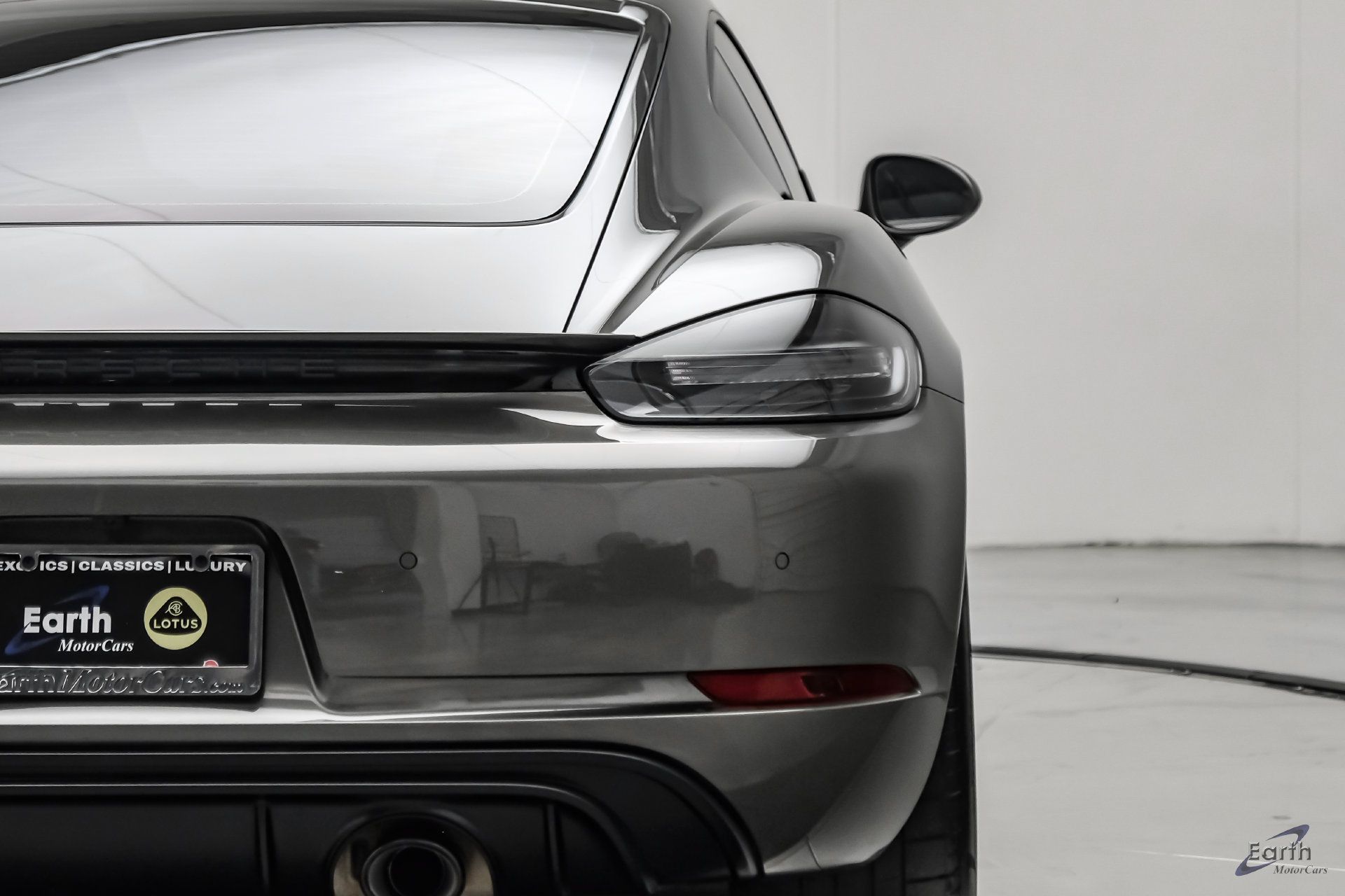Used 2023 Porsche 718 Cayman GTS RWD image 13