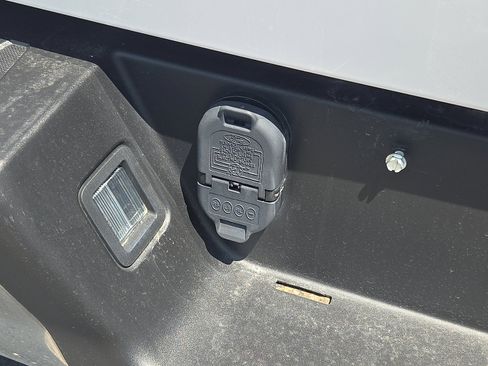 Used 2020 Ford F150 XL w/ Equipment Group 101A Mid image 5