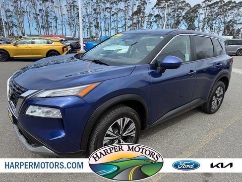 Used 2023 Nissan Rogue SV image 1