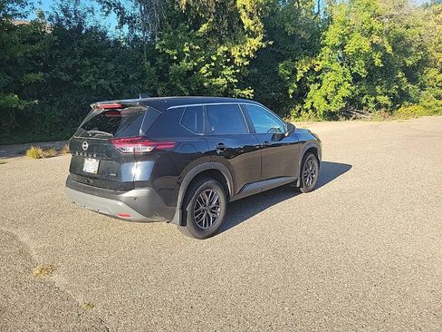Used 2023 Nissan Rogue S AWD/4WD image 15