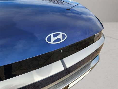 New 2026 Hyundai Ioniq 5 Limited image 9