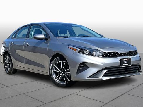 Used 2022 Kia Forte LXS image 5