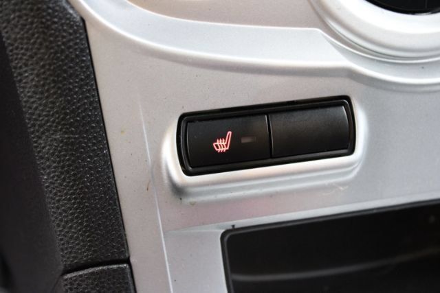 Used 2016 Ford Fiesta SE w/ Cold Weather Package FWD image 17