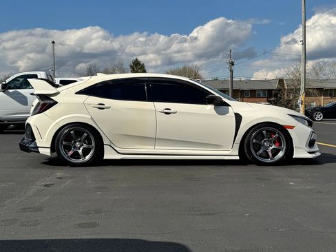 Used 2019 Honda Civic Type R image 8