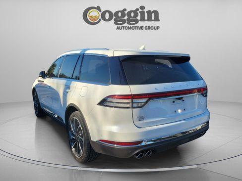 Used 2021 Lincoln Aviator Reserve w/ Equipment Group 202A image 4