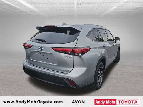 Used 2022 Toyota Highlander XLE FWD image 7